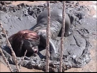 jen padova in wind and mud